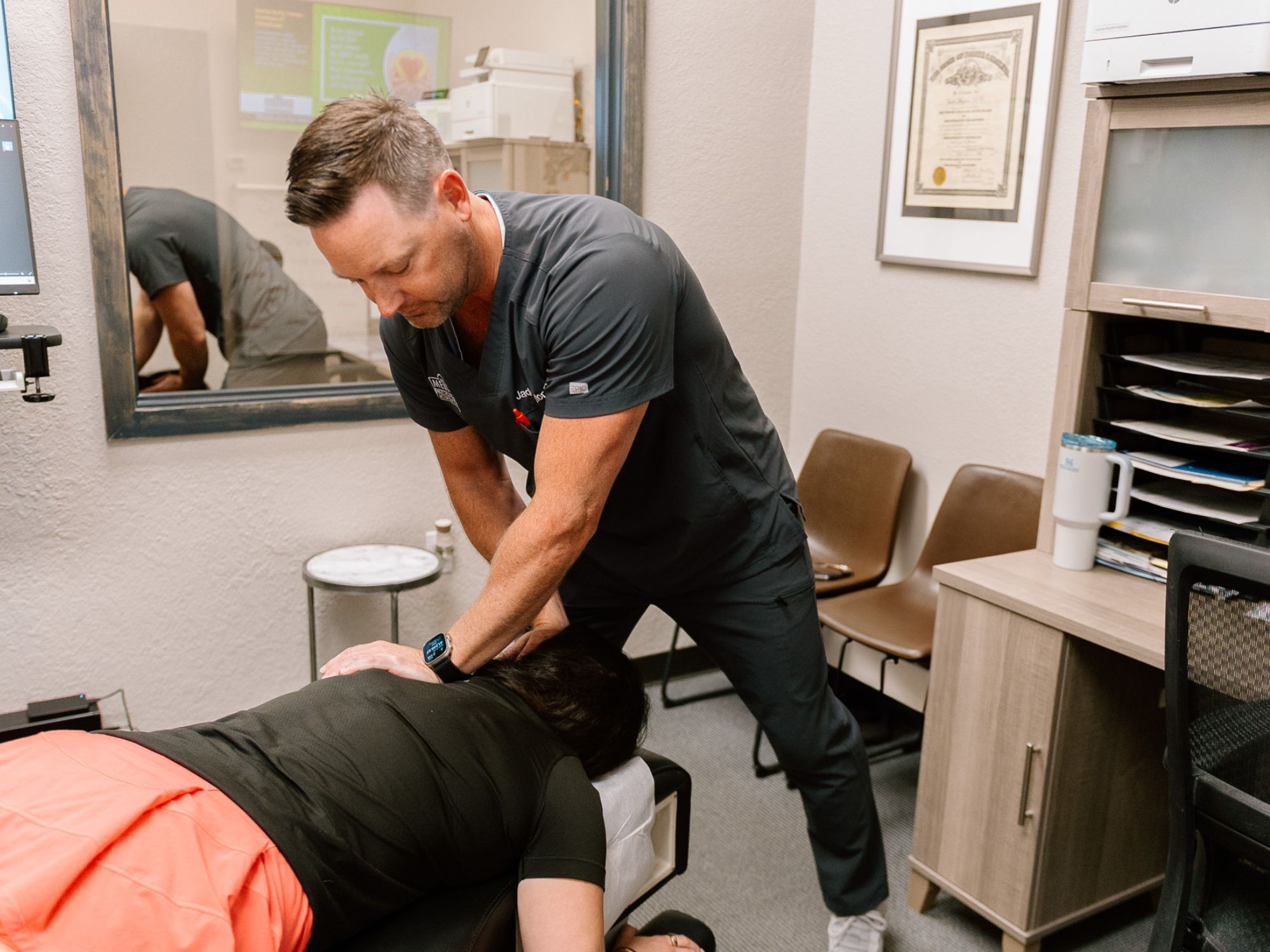 A gentle chiropractic adjustment technique at Meylor Chiropractic in Lenexa